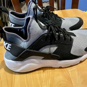 Nike Air Huarache Run Ultra